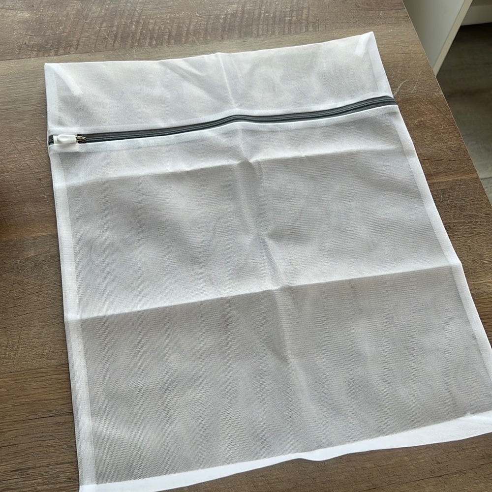 NWT Delicates Wash Bag